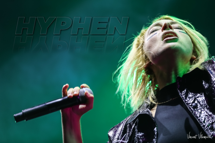 Santa, chanteuse du groupe Hyphen Hyphen