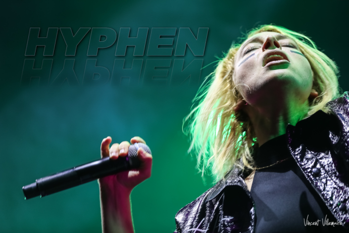 Santa, chanteuse du groupe Hyphen Hyphen